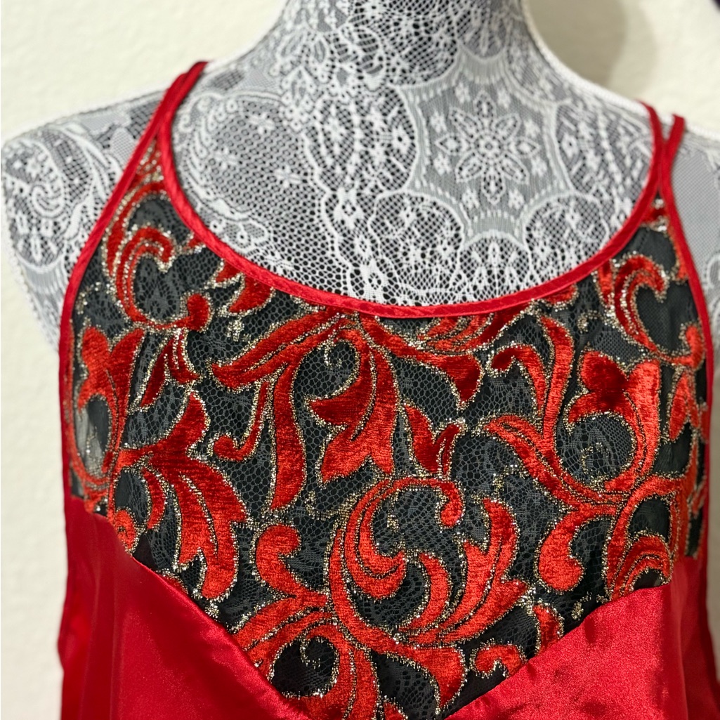 2 OYO Vintage Dresses